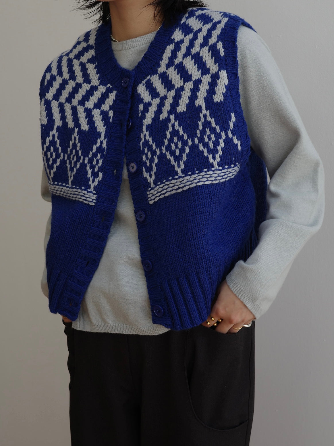 design short knit vest