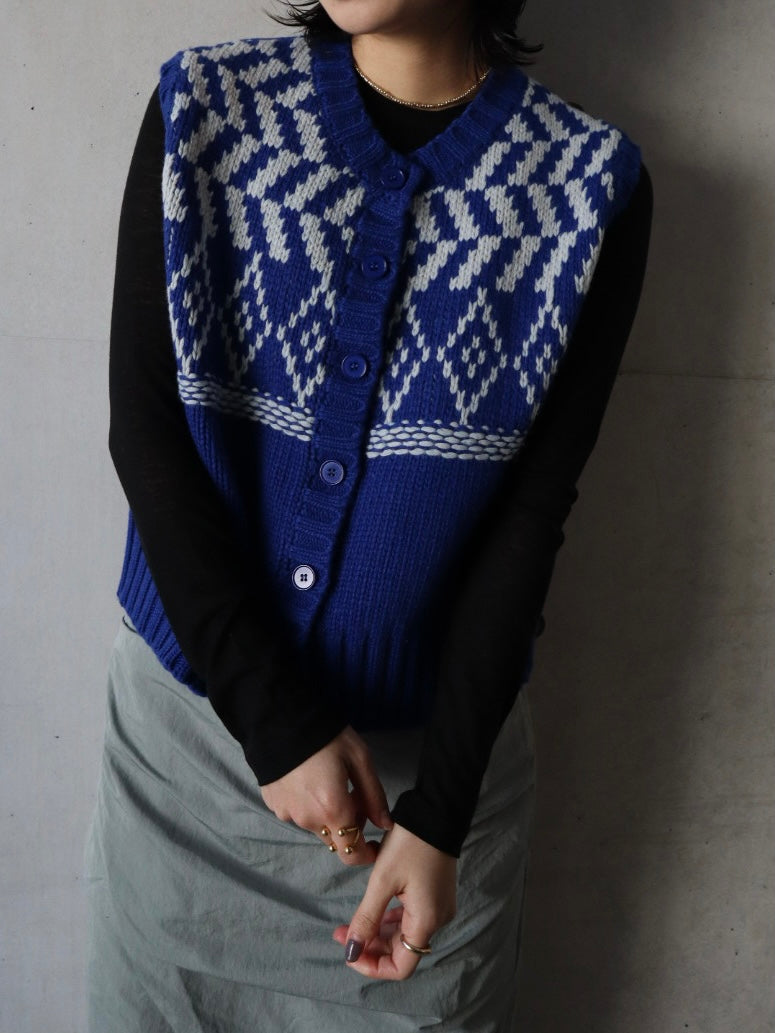 design short knit vest