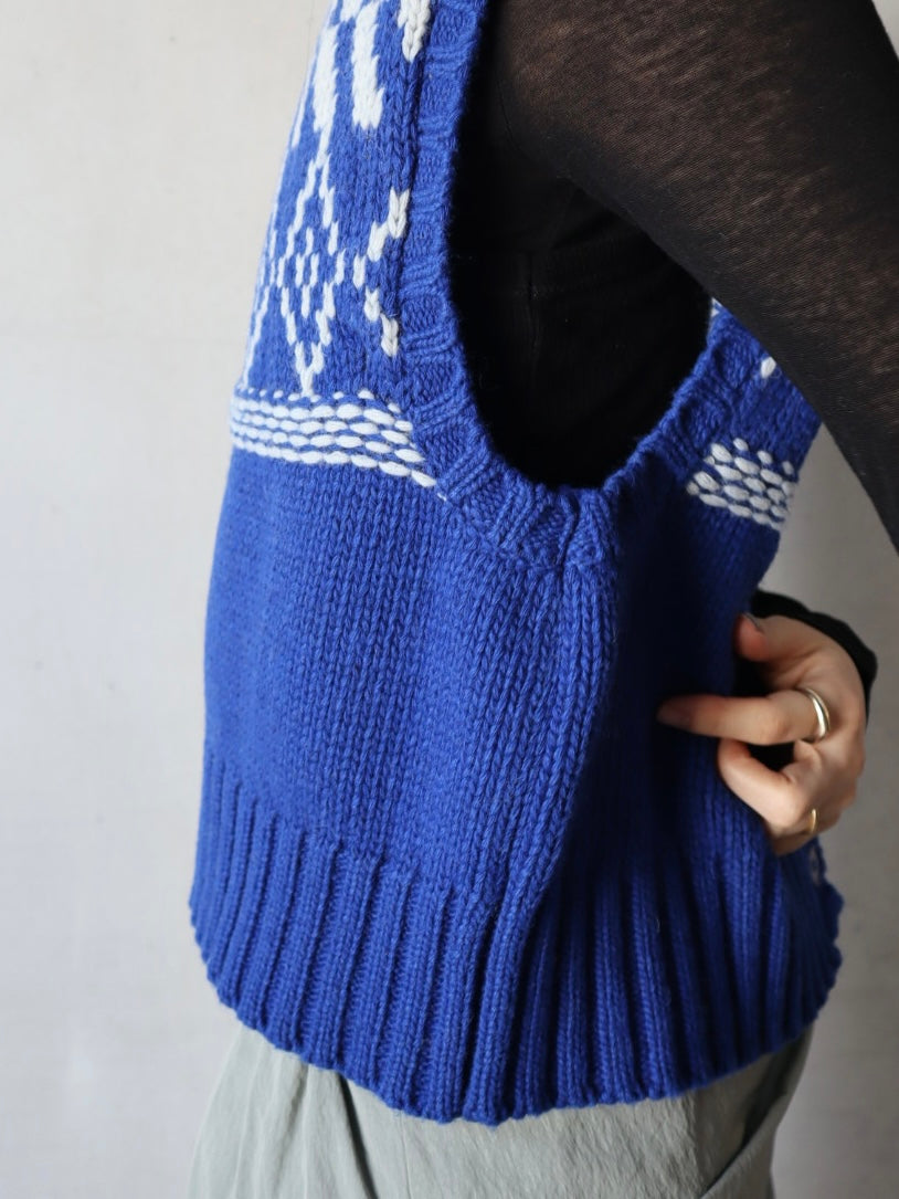 design short knit vest