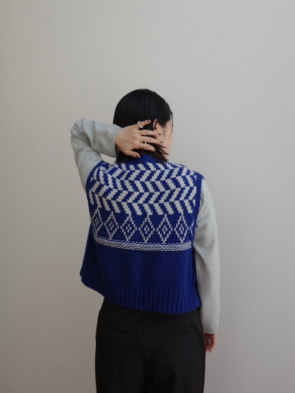 design short knit vest